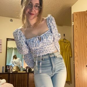 Floral Cropped Smocked Top